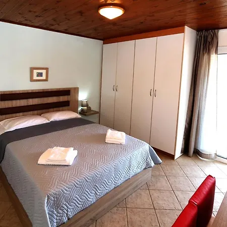 Saradari Hersonissos (Crete)