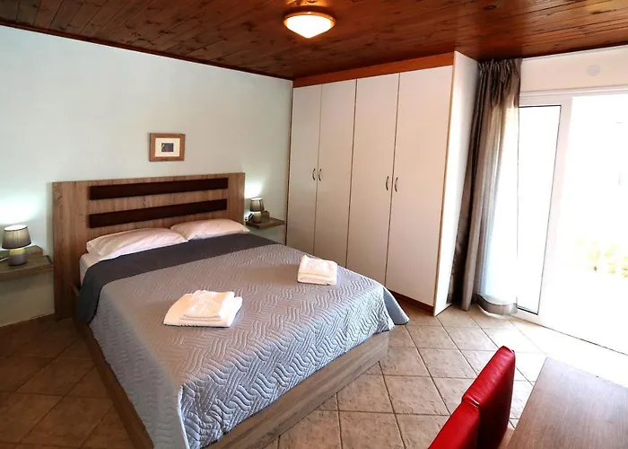 Saradari Hersonissos (Crete)